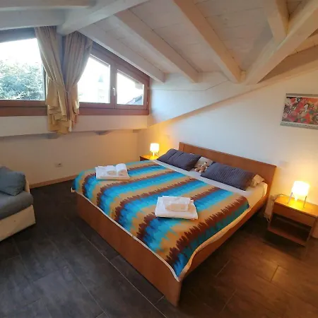 Oleandro Apartman Domaso