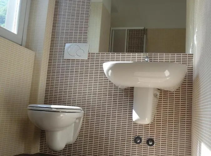 Oleandro Lägenhet Domaso